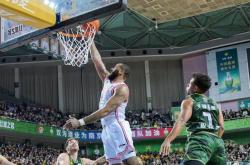 雷速体育下载-上海队主场获胜，仍稳居积分榜前列的简单介绍