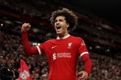 雷速体育比分直播-利物浦客场告捷，重返领先位置