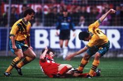 雷速体育官方-包含美因茨多名主力受伤，战绩节节下滑的词条