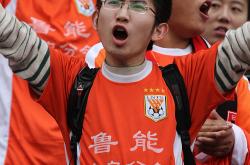 雷速体育-重庆斯威接连失利，球队战绩堪忧