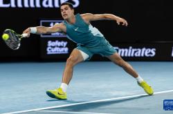 雷速体育比分直播-澳网险胜戴维斯杯，阿尔卡拉斯高光表现