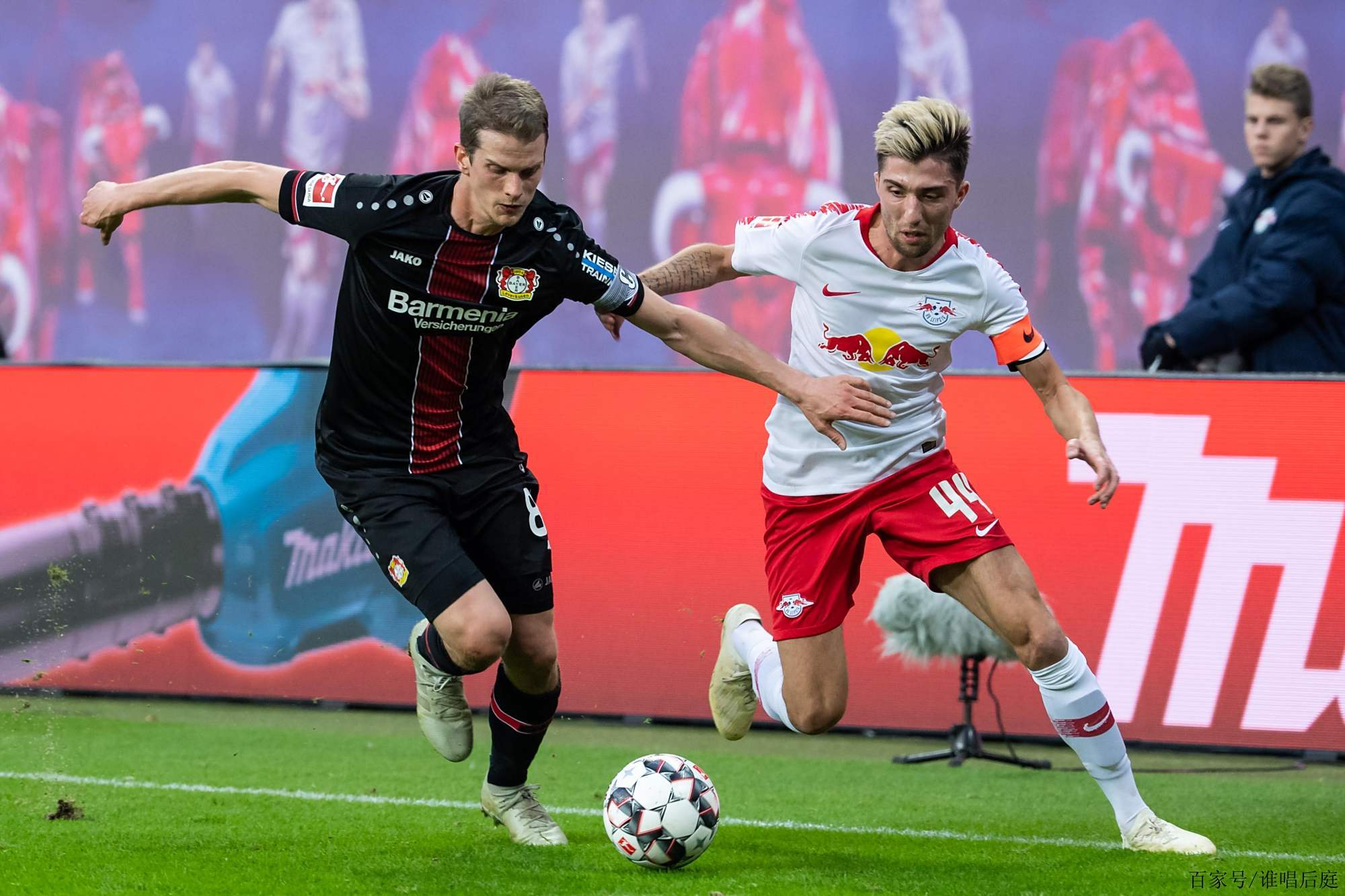 汉诺威96比分领先,稳固积分榜位置 汉诺威96比分领先,稳固积分榜位置