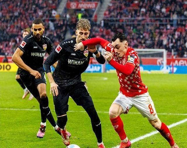 美因茨战胜云达不莱梅,重返榜单前列 美因茨战胜云达不莱梅,重返榜单前列