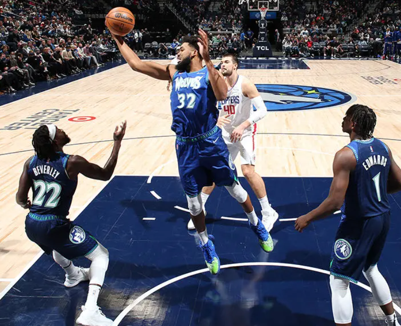 关于灰熊禁区抢断王,斯普罗创下本赛季新高的信息 关于灰熊禁区抢断王,斯普罗创下本赛季新高的信息