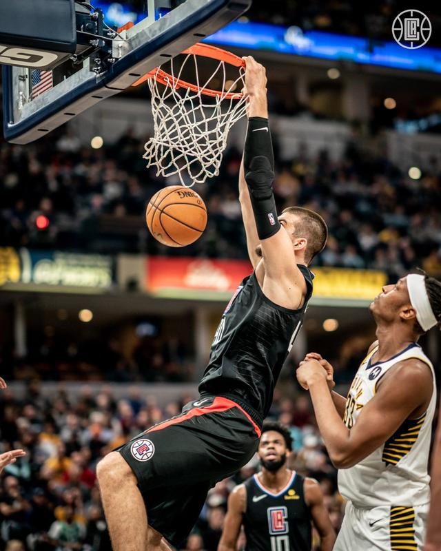 包含步行者力克火箭,乔治·希尔一己之力扛起全队的词条 包含步行者力克火箭,乔治·希尔一己之力扛起全队的词条